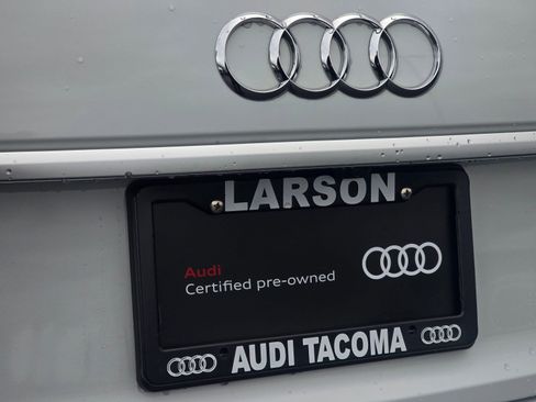 Certified 2025 Audi Q5 2.0T Premium Plus w/ Premium Plus Package AWD/4WD image 32