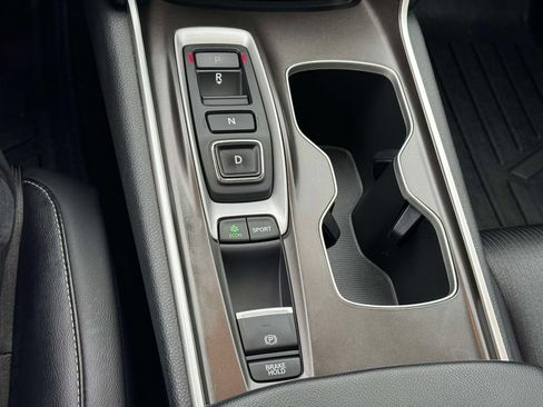 Used 2018 Honda Accord Sport image 28