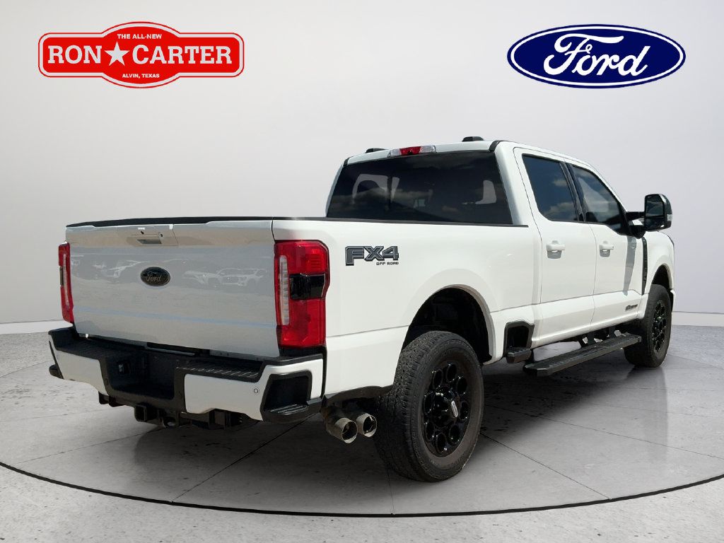 Used 2024 Ford F250 Lariat w/ Black Appearance Package AWD/4WD image 7
