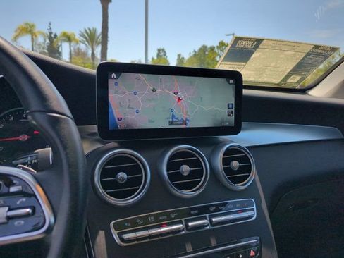 Used 2021 Mercedes-Benz GLC 300 image 21