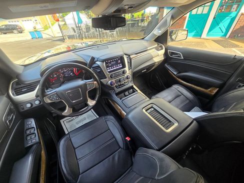 Used 2016 GMC Yukon XL Denali w/ Open Road Package AWD/4WD image 16