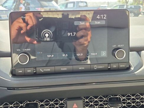 Used 2023 Honda Accord LX image 19
