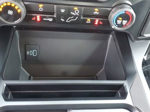 New 2026 Ford F250 XLT w/ XLT Premium Package image 38