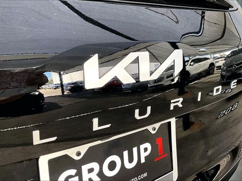 Used 2023 Kia Telluride EX w/ EX Captain's Chair Package FWD image 31