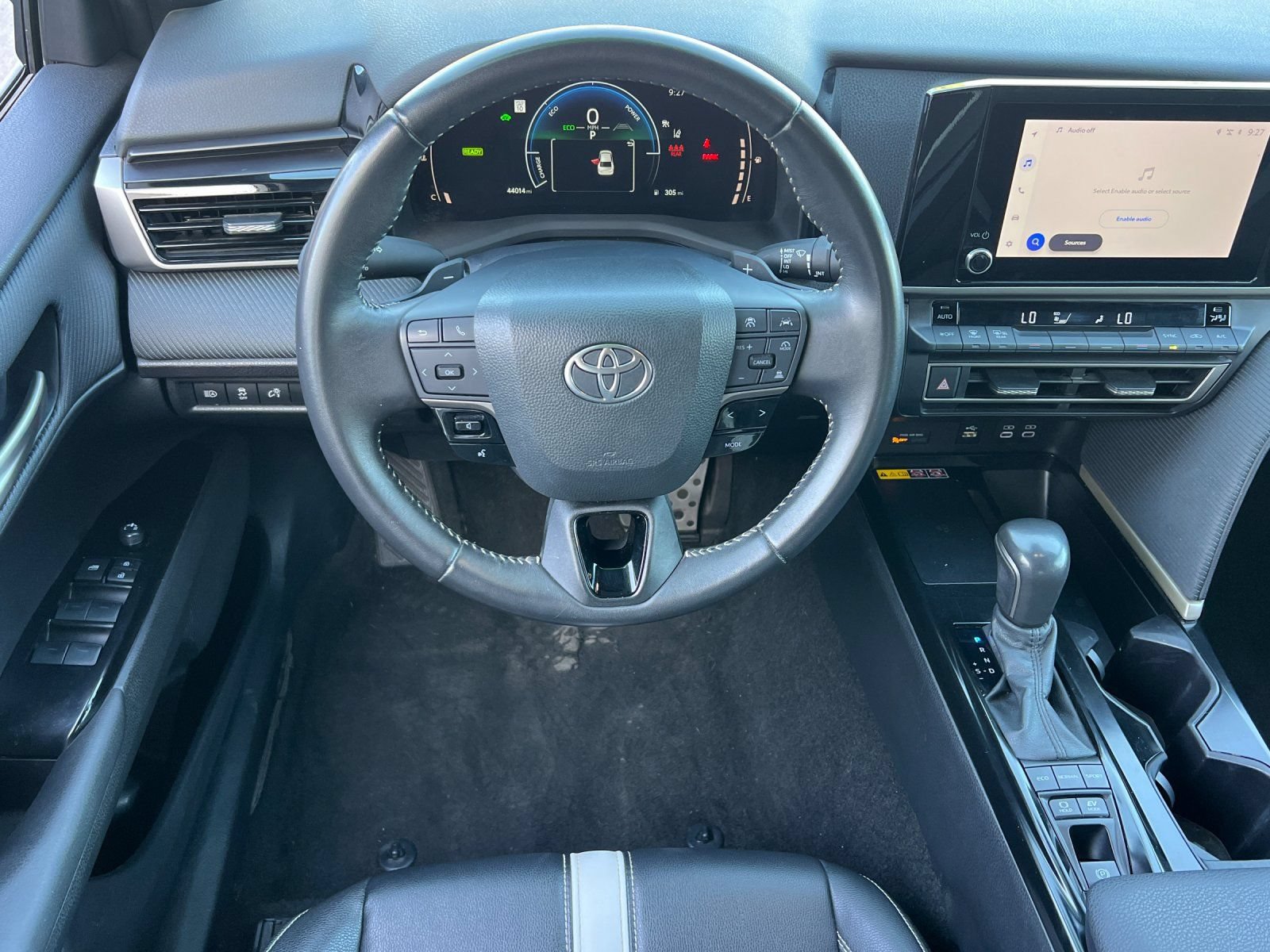 Used 2025 Toyota Camry SE FWD image 15