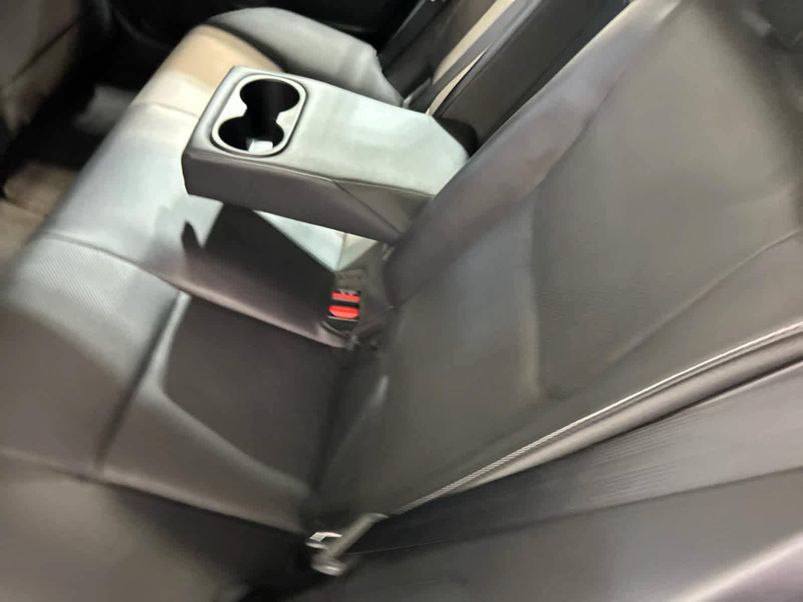 Used 2024 Toyota Prius Limited FWD image 6
