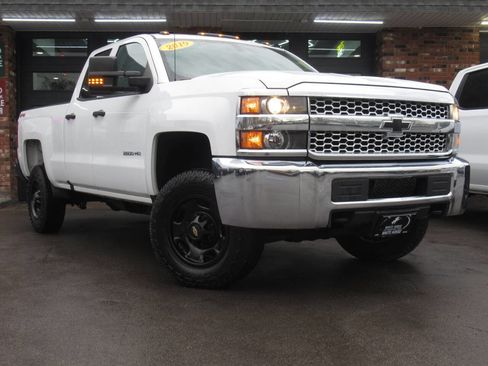 Used 2019 Chevrolet Silverado 2500 W/T image 1