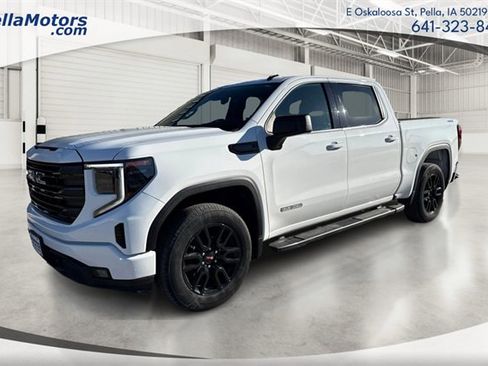 Used 2024 GMC Sierra 1500 Elevation w/ LPO, Elevation Black Package image 8