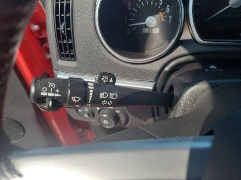 Used 2003 Chevrolet SSR w/ Preferred Equipment Group image 24