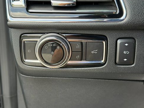 Used 2021 Lincoln Navigator L Reserve image 17