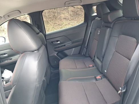 New 2025 Nissan Kicks SR image 26