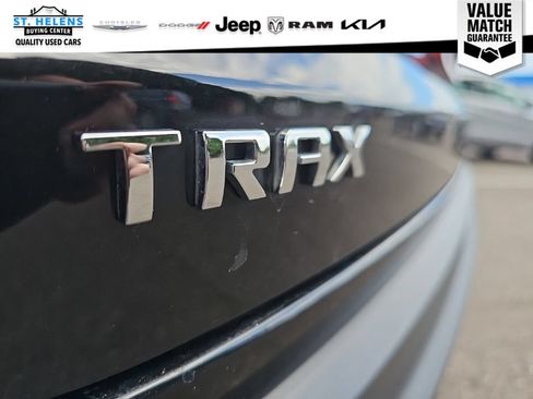 Used 2024 Chevrolet Trax LS FWD image 33
