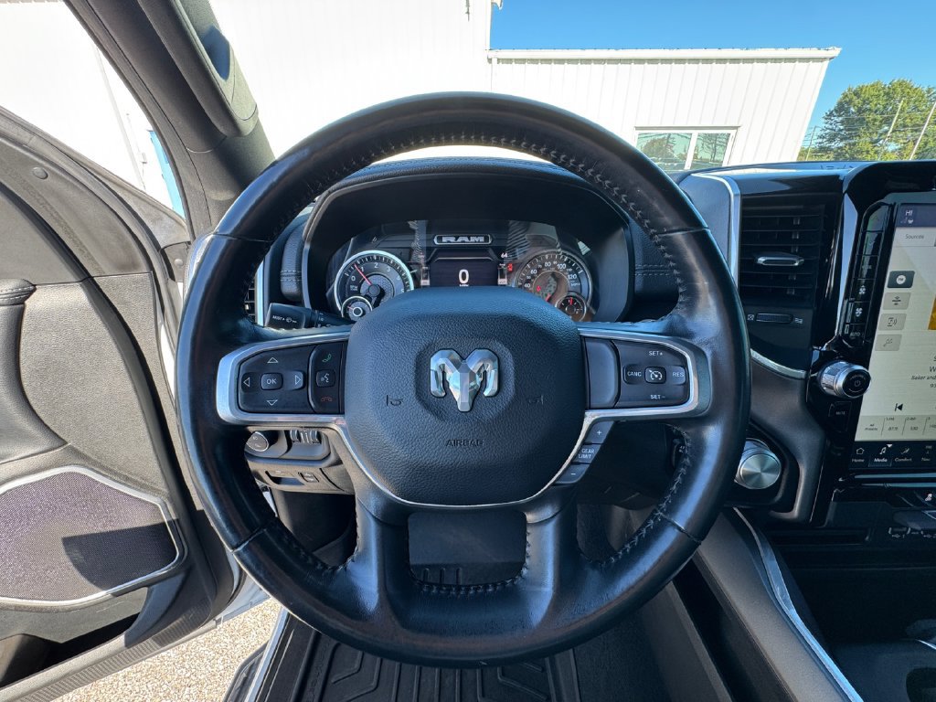 Used 2022 RAM 1500 Laramie AWD/4WD image 21