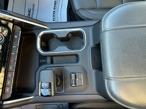 Certified 2024 GMC Sierra 1500 Denali w/ Denali Reserve Package image 25