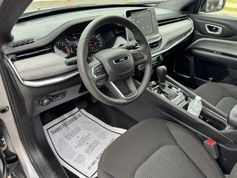 Certified 2025 Jeep Compass Sport AWD/4WD image 13