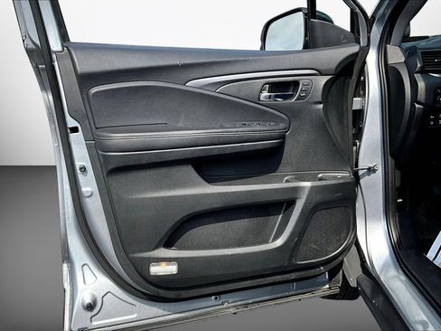 Used 2023 Honda Ridgeline RTL-E image 21