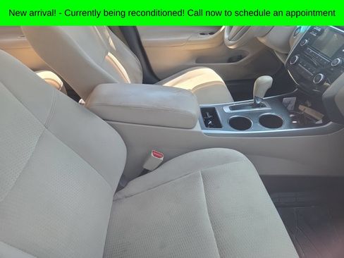 Used 2015 Nissan Altima 2.5 S w/ Special Edition Package FWD image 9