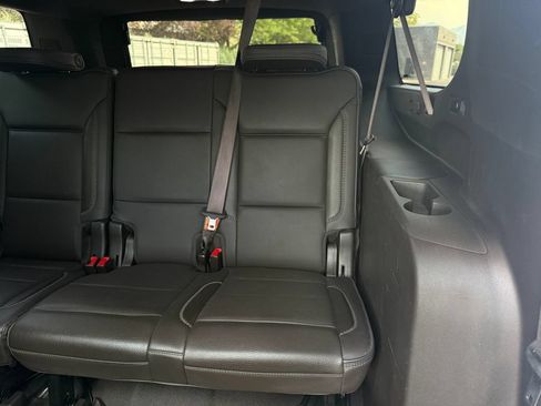 Used 2021 GMC Yukon XL Denali w/ Denali Premium Package AWD/4WD image 38