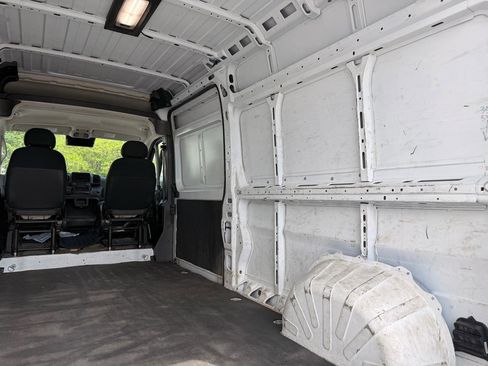 Used 2023 RAM ProMaster 2500 FWD image 24