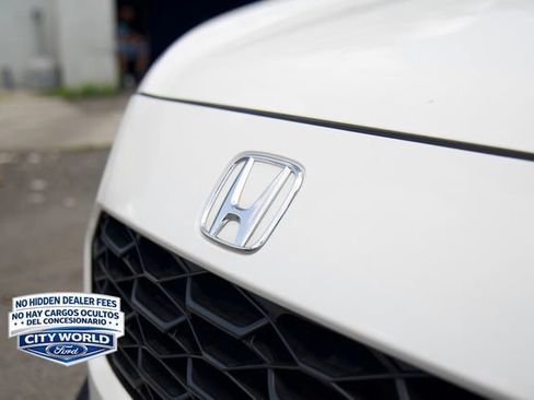 Used 2024 Honda HR-V LX image 6