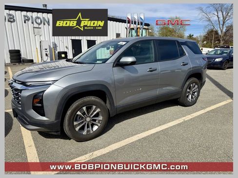 Used 2025 Chevrolet Equinox LT AWD/4WD image 1