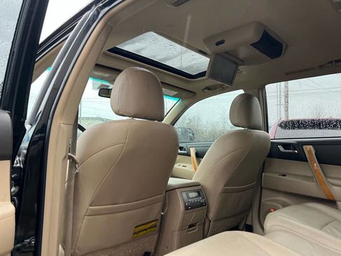 Used 2010 Toyota Highlander Limited image 21