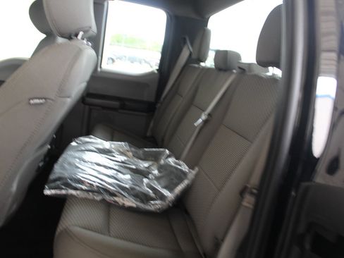 Used 2018 Ford F150 XLT AWD/4WD image 17