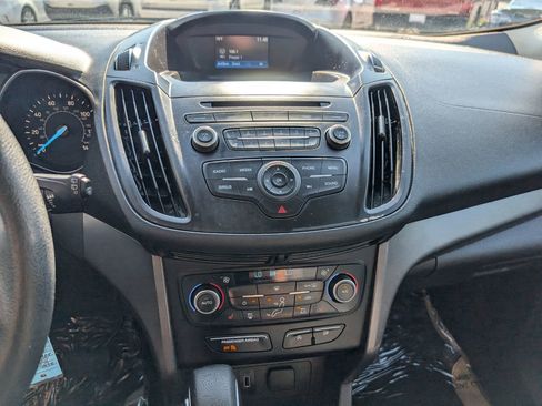 Used 2018 Ford Escape SE image 22