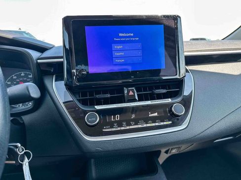Used 2024 Toyota Corolla LE image 28