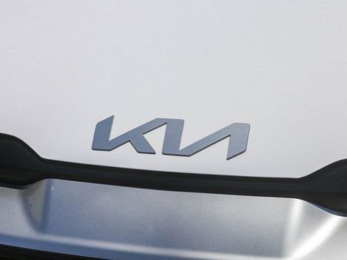 Certified 2025 Kia Sportage EX FWD image 7