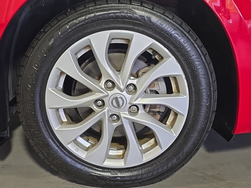 Used 2019 Nissan Sentra SV FWD image 12