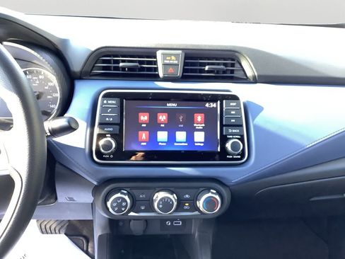 Used 2025 Nissan Versa SV w/ Trunk Package image 18