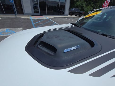 Used 2016 Dodge Challenger R/T RWD image 20