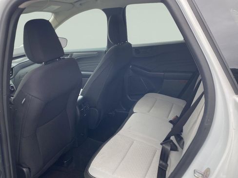 Used 2024 Ford Escape Active AWD/4WD image 39