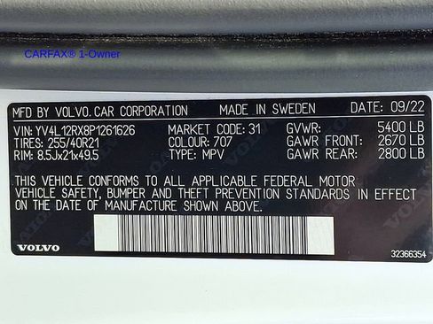 Certified 2023 Volvo XC60 B5 Ultimate w/ Climate Package image 30