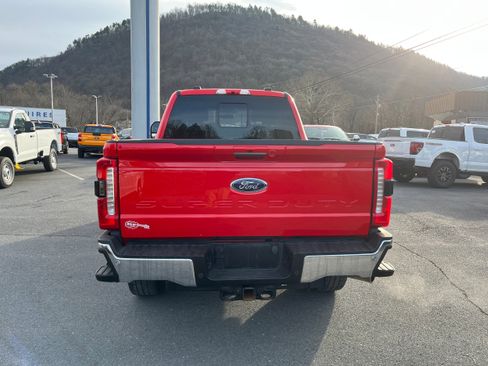 Certified 2023 Ford F250 Lariat w/ Chrome Package image 5