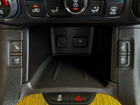 Used 2019 GMC Acadia Denali w/ LPO, Floor Liner Package AWD/4WD image 25
