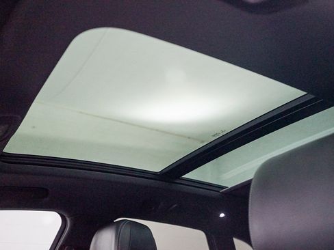 Used 2020 Audi SQ5 Premium Plus w/ Premium Plus Package image 32