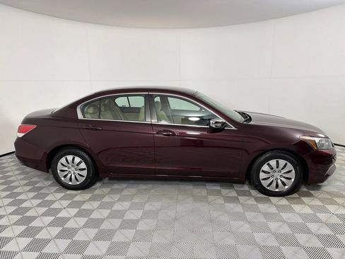 Used 2012 Honda Accord LX image 4