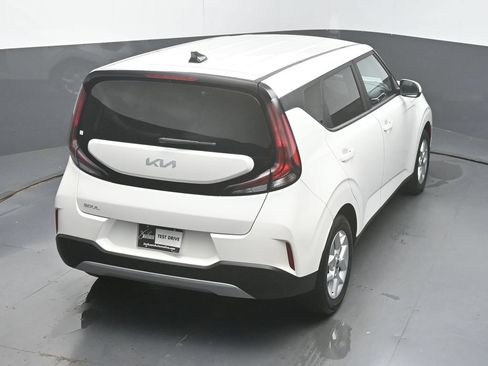 Used 2024 Kia Soul LX w/ Option Group 015 FWD image 47
