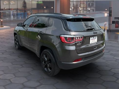 Used 2019 Jeep Compass Latitude AWD/4WD image 9