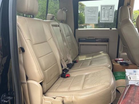 Used 2009 Ford F250 Lariat image 14