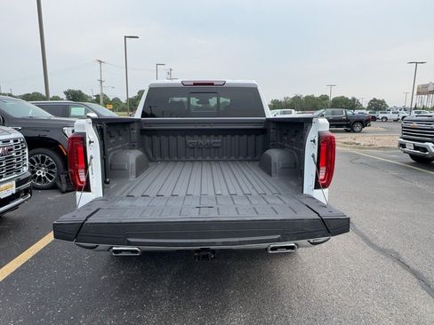 Certified 2025 GMC Sierra 1500 SLT w/ SLT Premium Plus Package AWD/4WD image 5