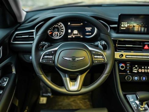 New 2026 Genesis G70 2.5T image 12