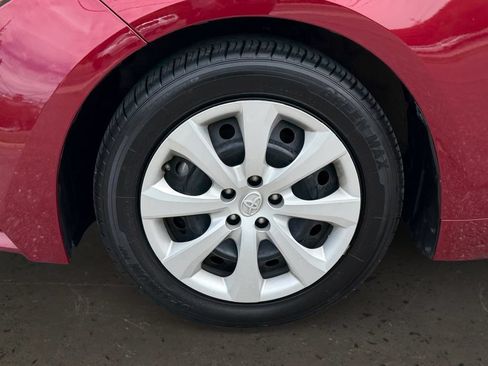 Used 2025 Toyota Corolla LE FWD image 27