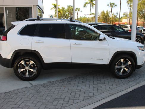 Used 2019 Jeep Cherokee Limited w/ Trailer Tow Group image 8