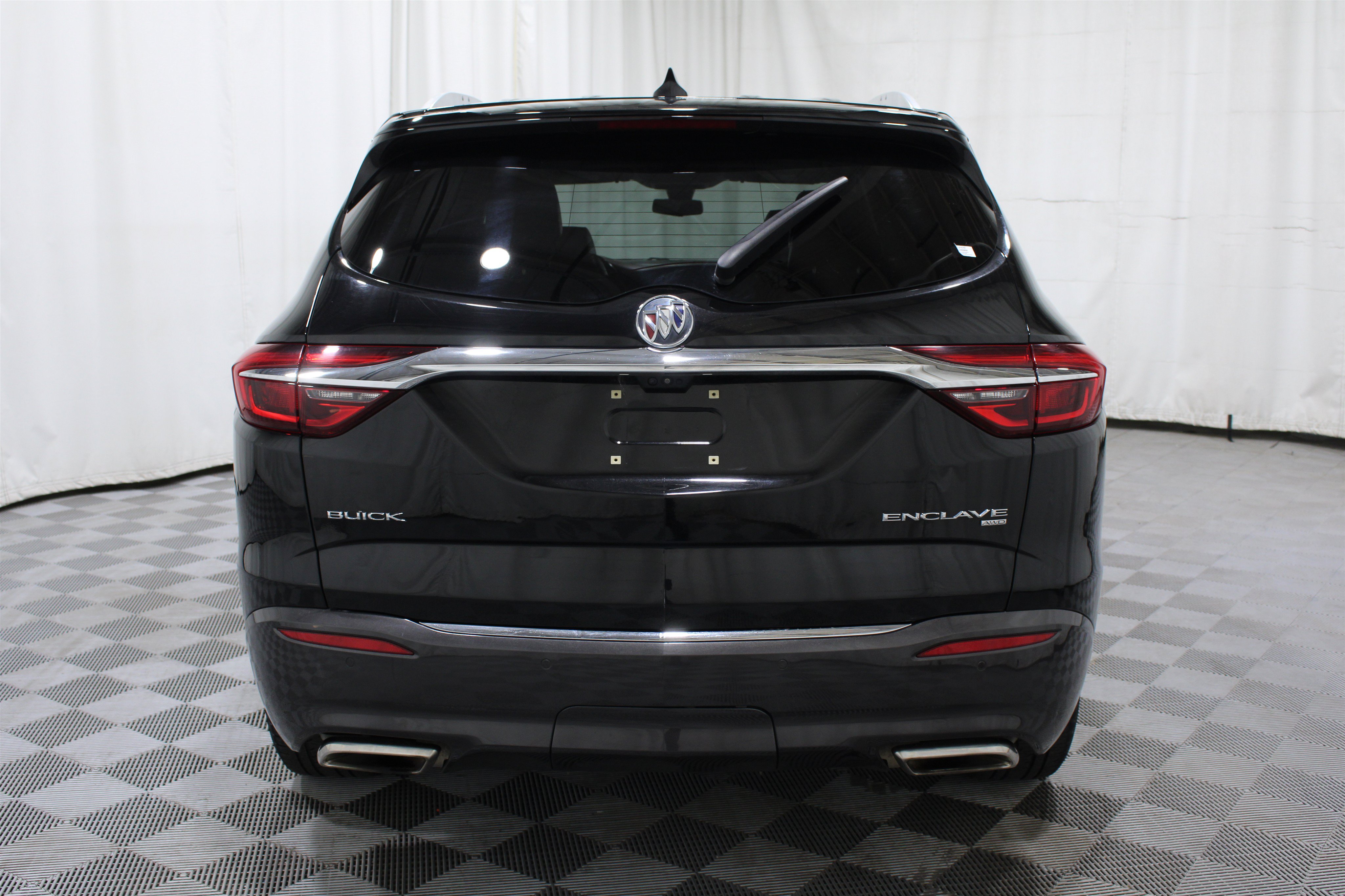 Used 2018 Buick Enclave Avenir w/ Avenir Technology Package AWD/4WD image 35