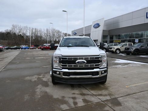 Used 2024 Ford F550 2WD SuperCab Super Duty w/ XLT Value Package image 3