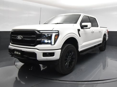 Used 2025 Ford F150 Lariat w/ Equipment Group 502A High AWD/4WD image 2