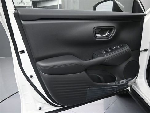 New 2026 Honda HR-V LX image 3
